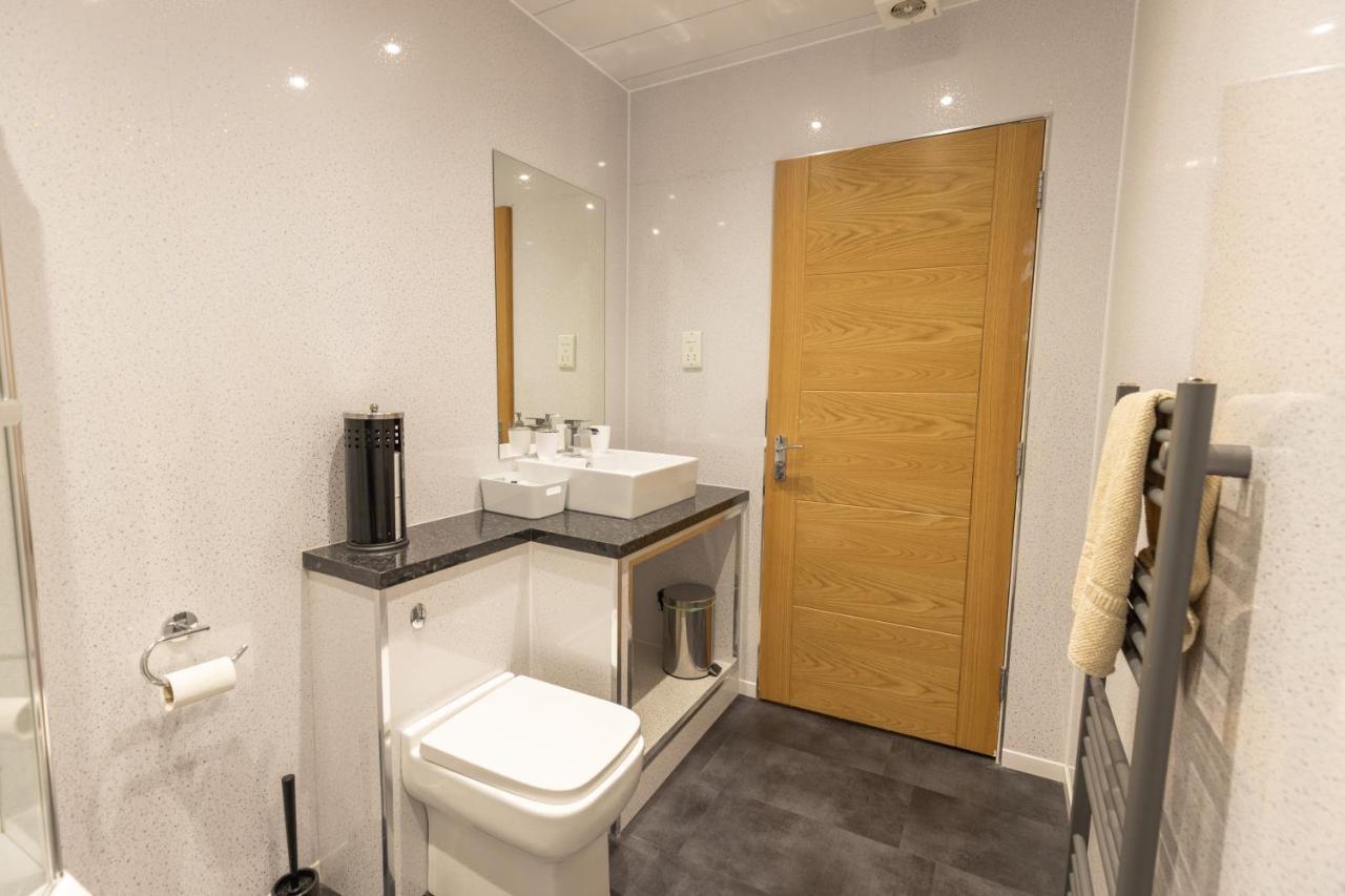 New 2 Bed Apartment With Stunning Views Of Arthur Seat Mountain EDI Eksteriør bilde