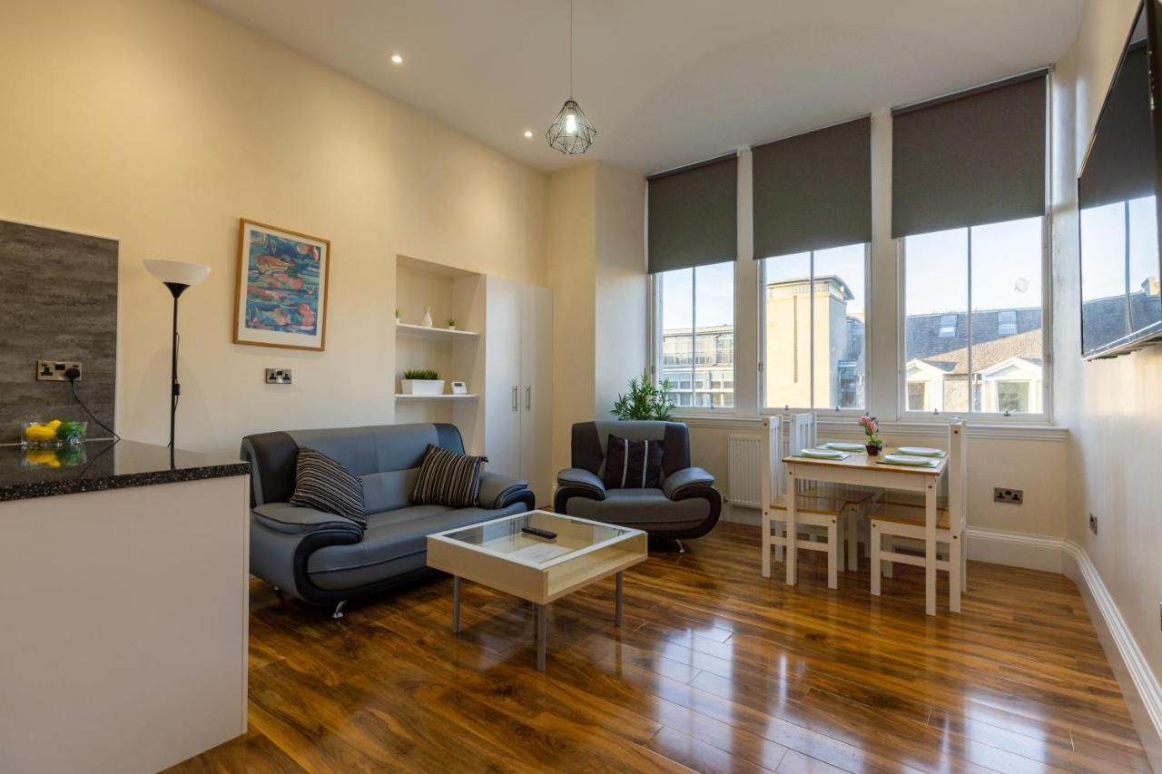 New 2 Bed Apartment With Stunning Views Of Arthur Seat Mountain EDI Eksteriør bilde