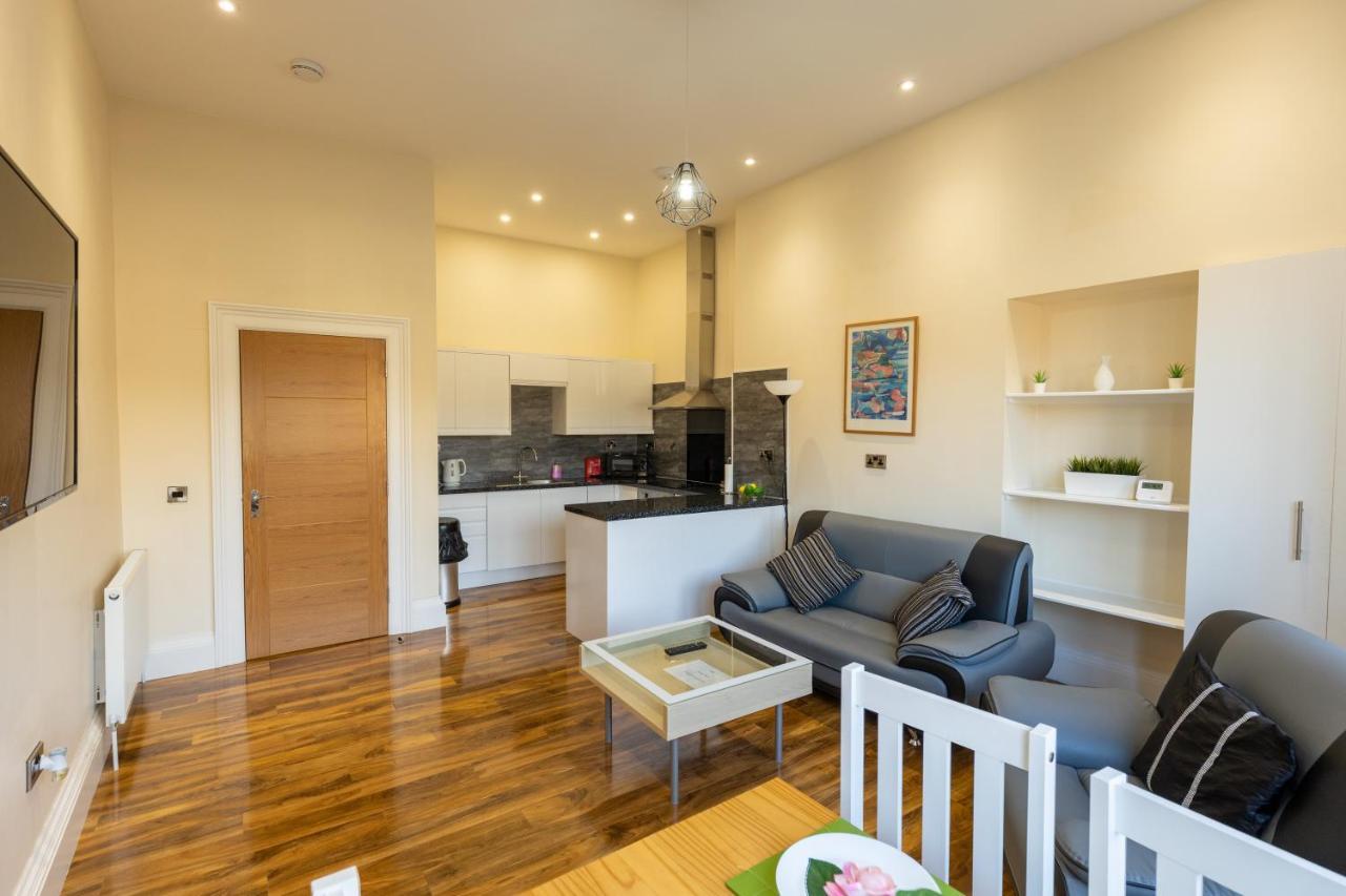 New 2 Bed Apartment With Stunning Views Of Arthur Seat Mountain EDI Eksteriør bilde