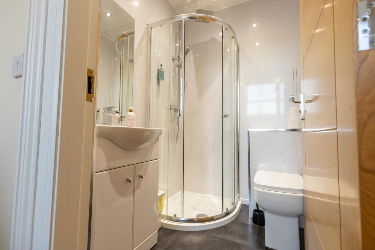 New 2 Bed Apartment With Stunning Views Of Arthur Seat Mountain EDI Eksteriør bilde