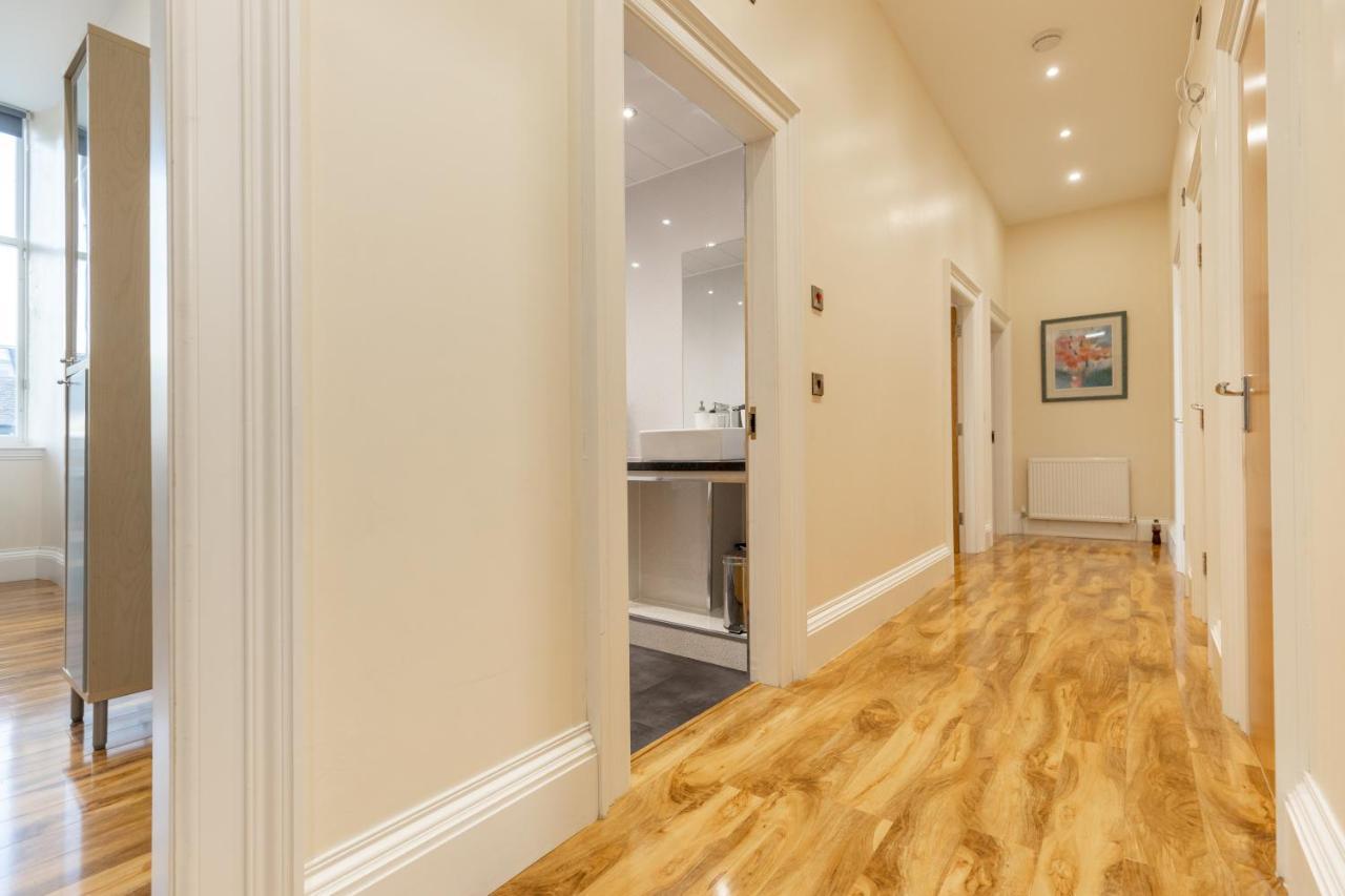 New 2 Bed Apartment With Stunning Views Of Arthur Seat Mountain EDI Eksteriør bilde