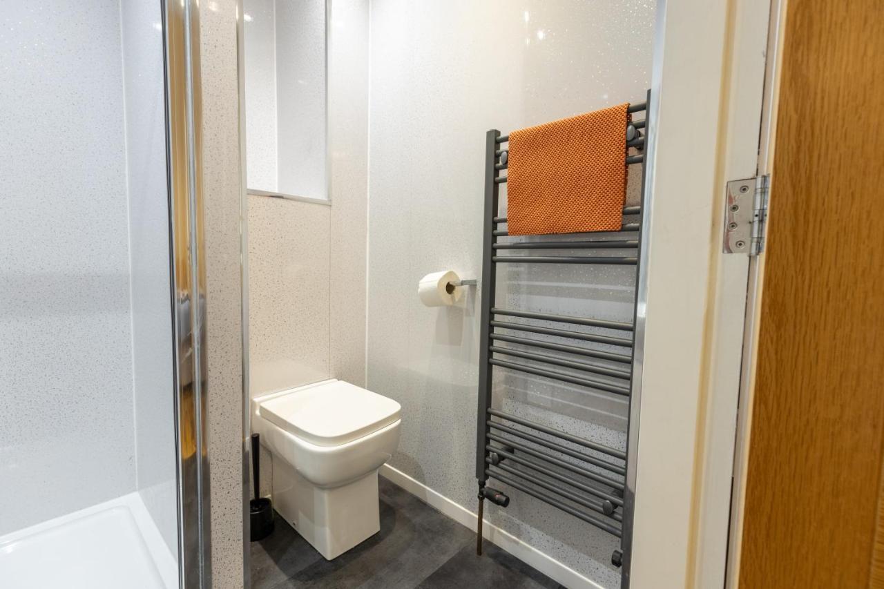New 2 Bed Apartment With Stunning Views Of Arthur Seat Mountain EDI Eksteriør bilde